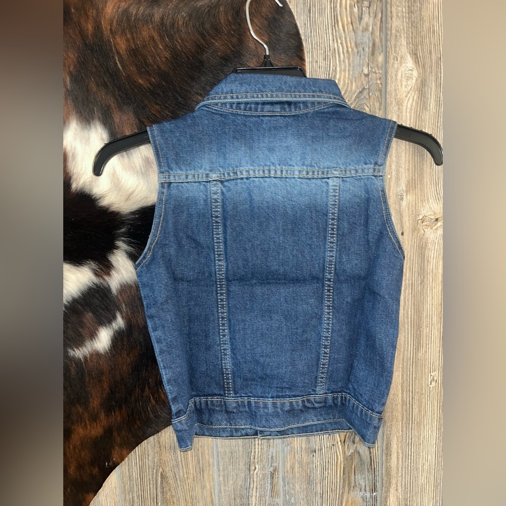 AToZ4Kids size 7/8 blue jean button up sleeveless vest nwt medium wash denim - Picture 5 of 5